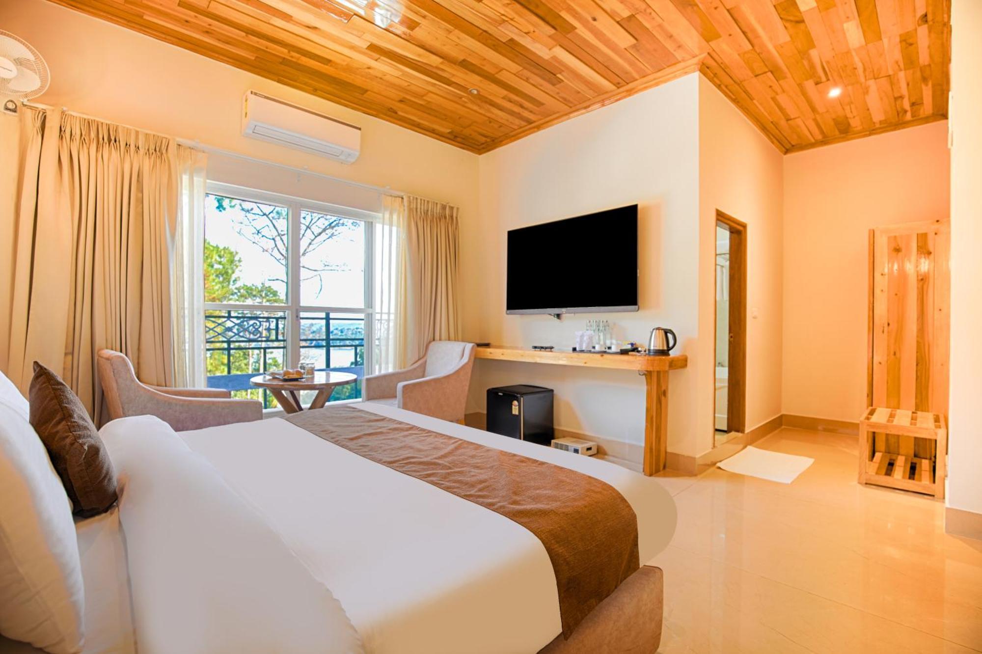 La Nicholas Lake View By Summit Hotels Shillong Room photo